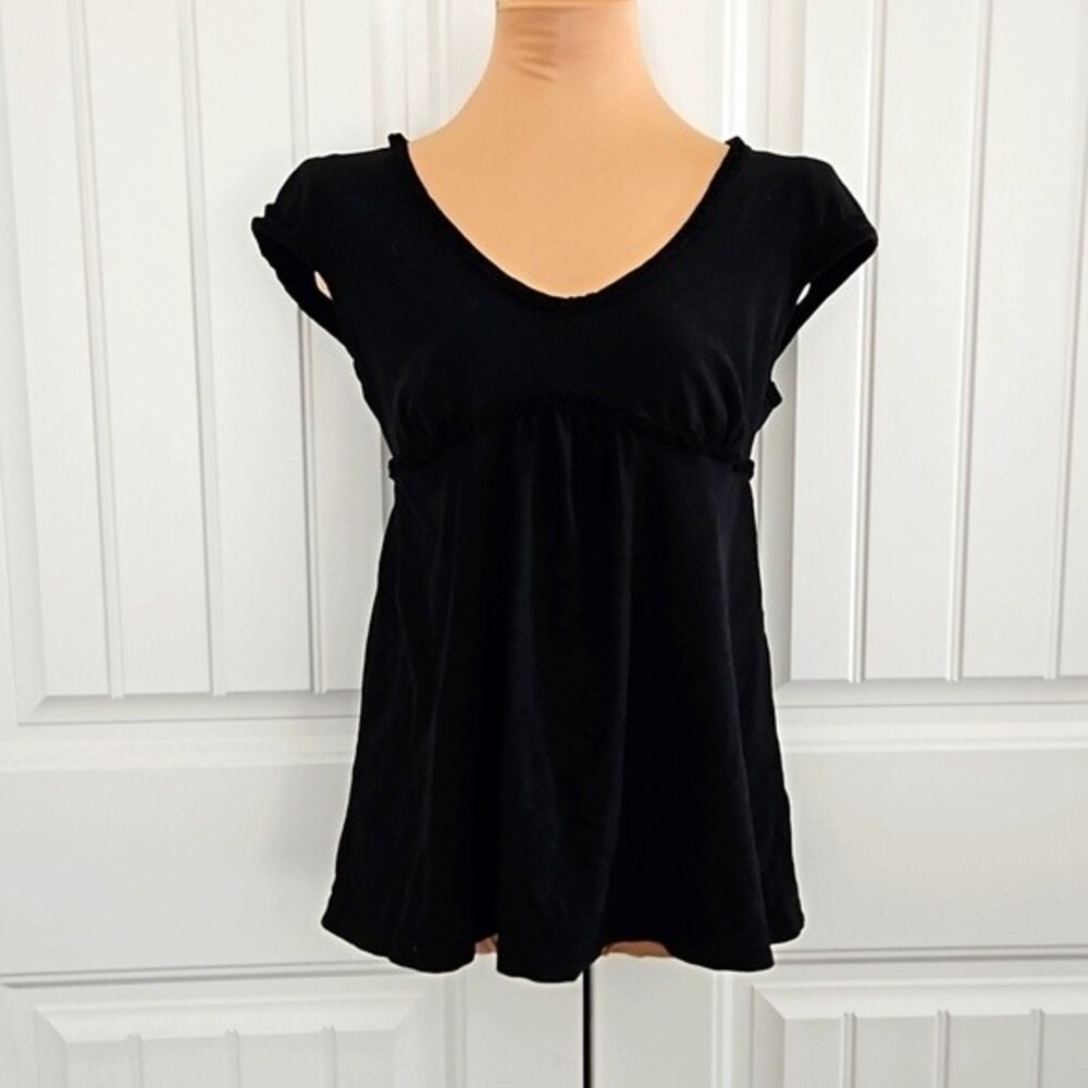 Liz Lange maternity top S.